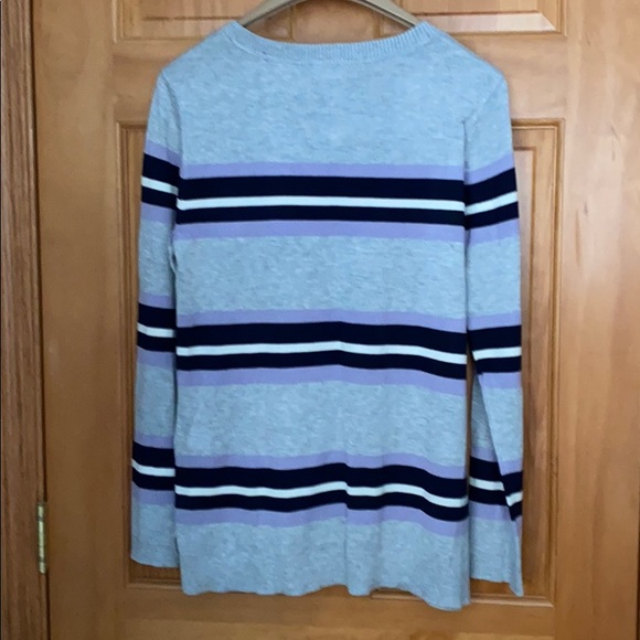 Sweater - Picture 2 of 6